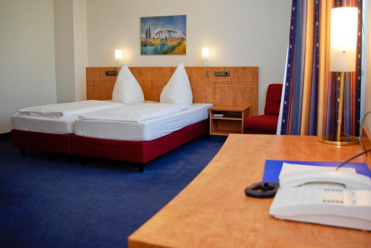 Airport Business Hotel Koeln Rum bild