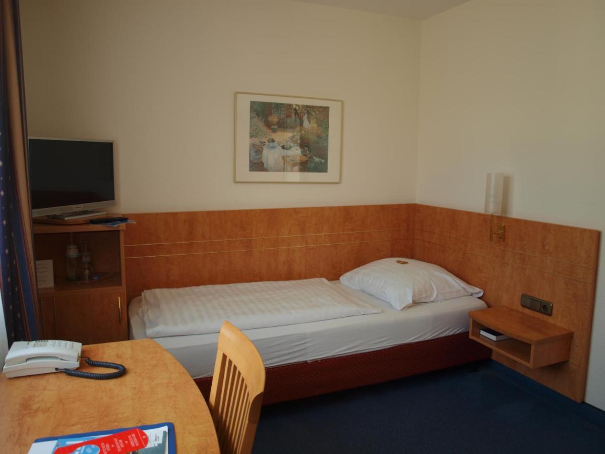 Airport Business Hotel Koeln Exteriör bild