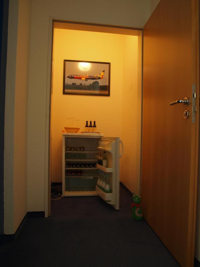 Airport Business Hotel Koeln Exteriör bild