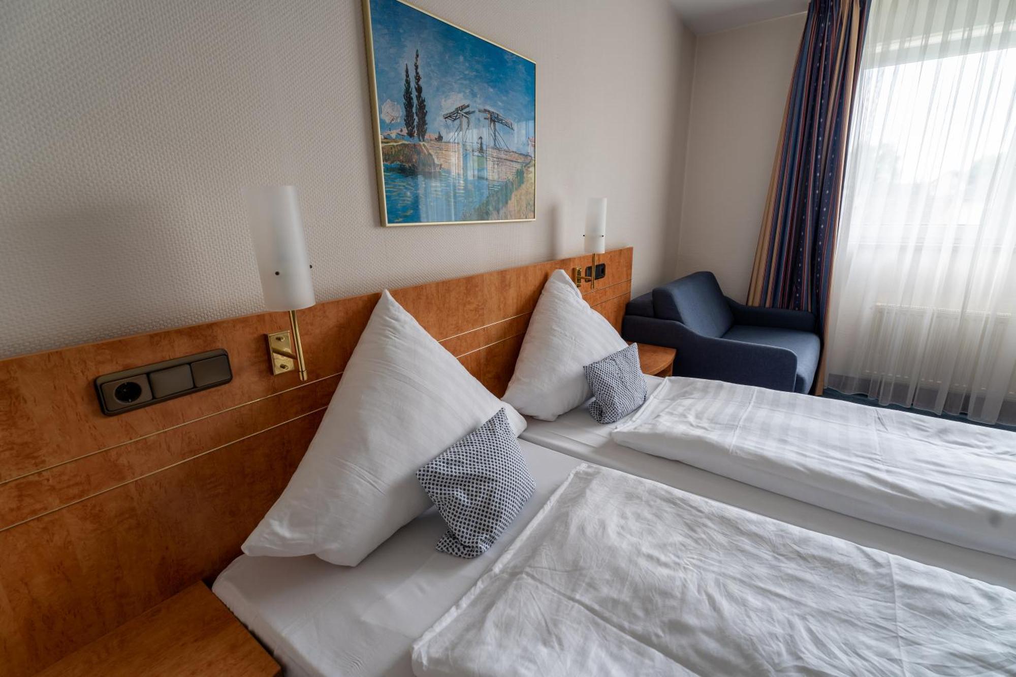 Airport Business Hotel Koeln Exteriör bild
